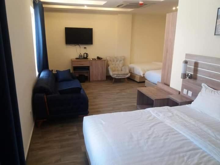 La Riva Hotel Aqaba Extérieur photo